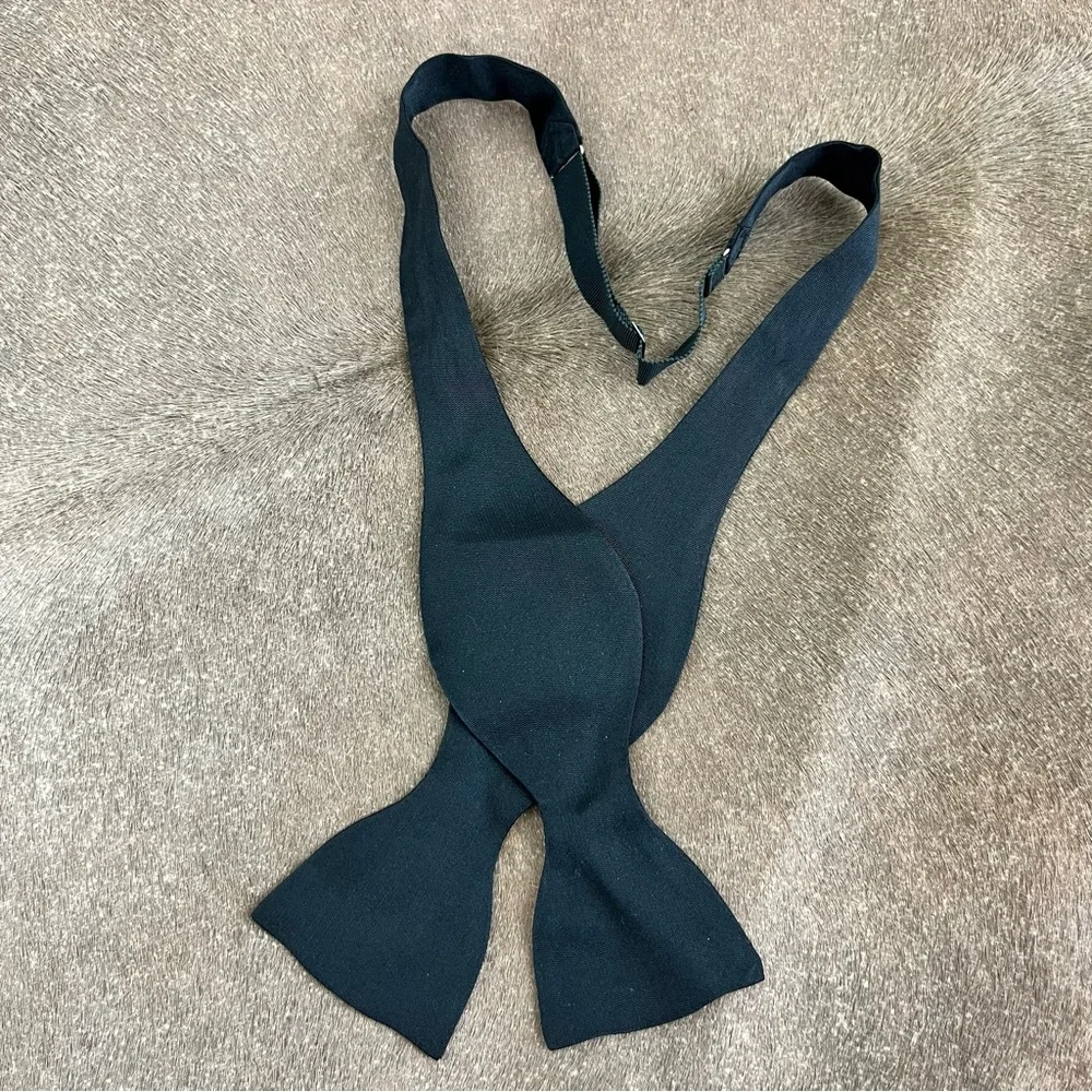 Saks Fifth Ave Silk Black Self Bow Tie Cocktail Evening Wear - Picture 1 of 5